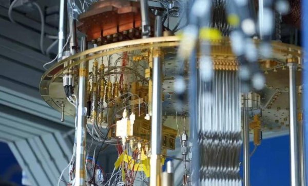 联富配资 “本源悟空”引领：中国自主超导量子计算机加速迈向量子人工智能应用